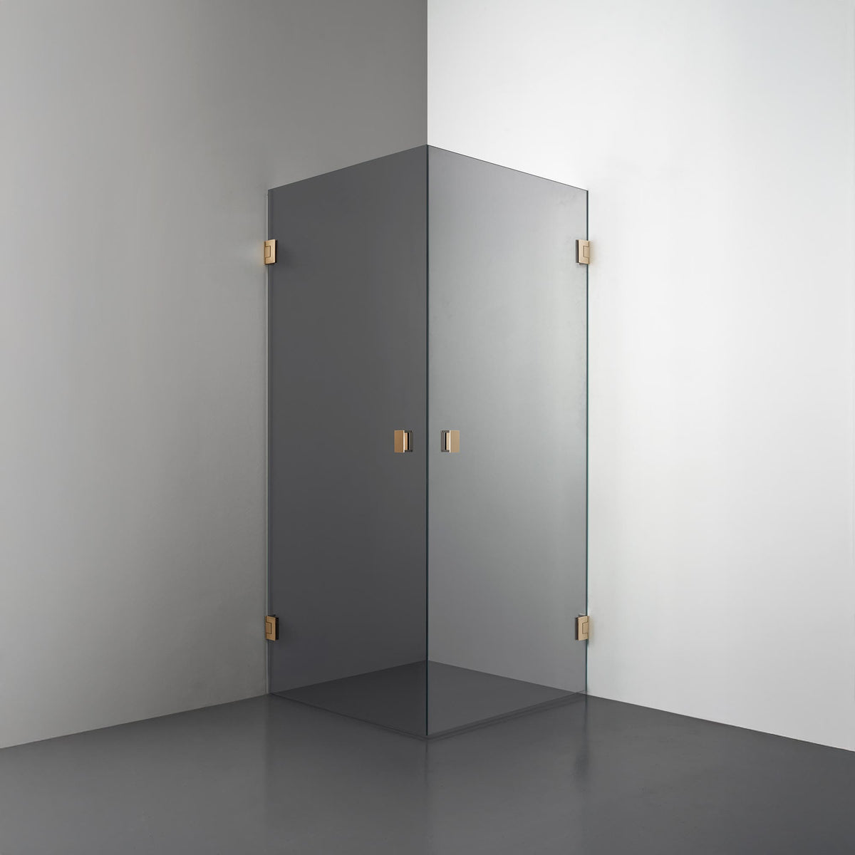 ROOH R4 Duschhörna Dörr+Dörr måttbeställd, Rökfärgat glas, Brass, handtag Knob 