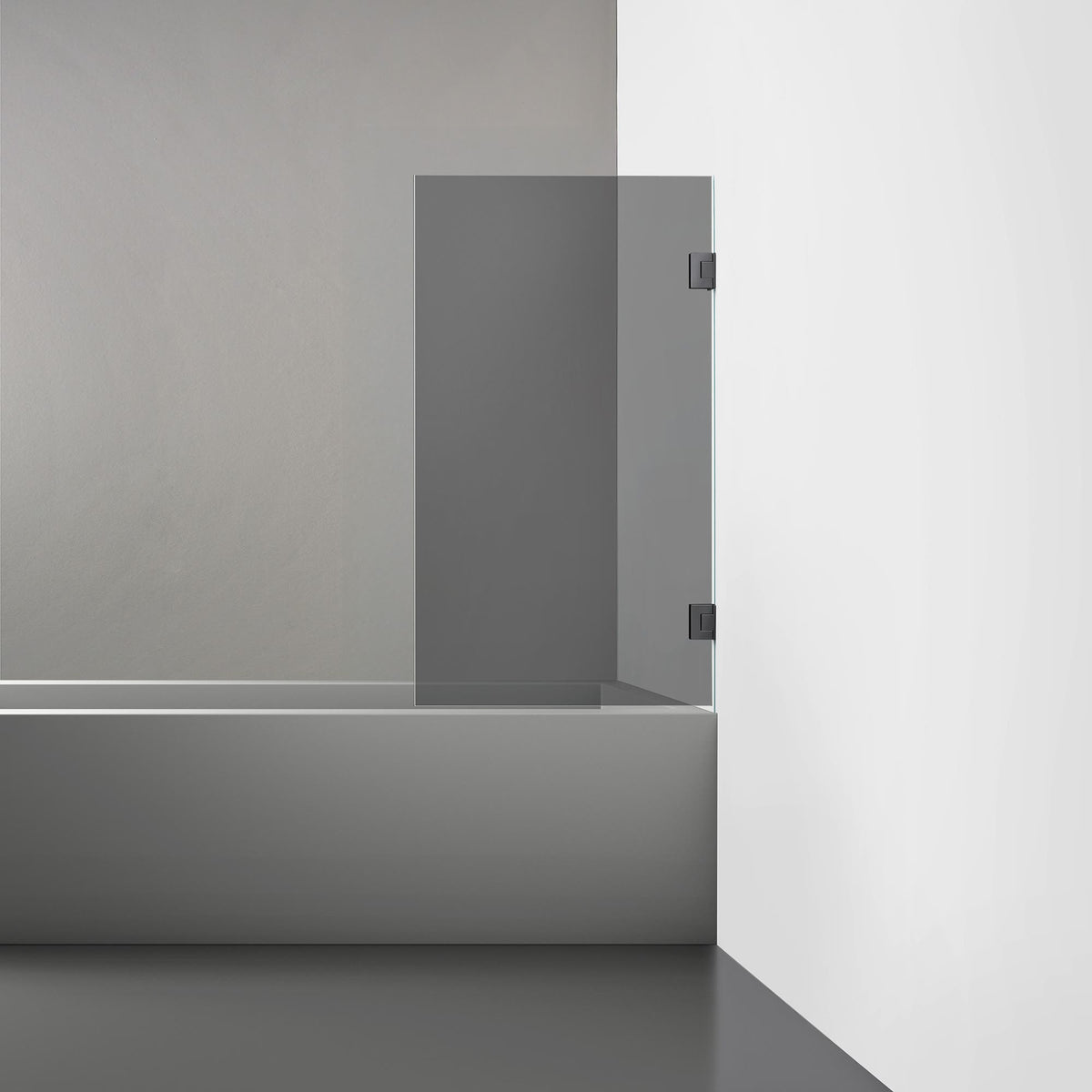 ROOH R4 Badkarsvägg Dörr, Rökfärgat glas, Black chrome måttbeställd 