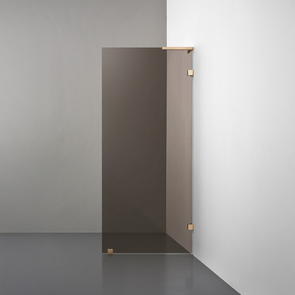ROOH R4 Badkarsvägg, Brunfärgat glas, Brass, Höger 