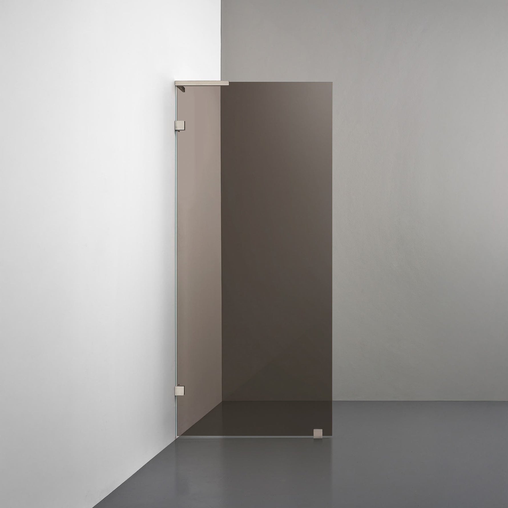 ROOH R4 Badkarsvägg, Brunfärgat glas, Brushed Nickel, Stödbeslag vänster måttbeställd 