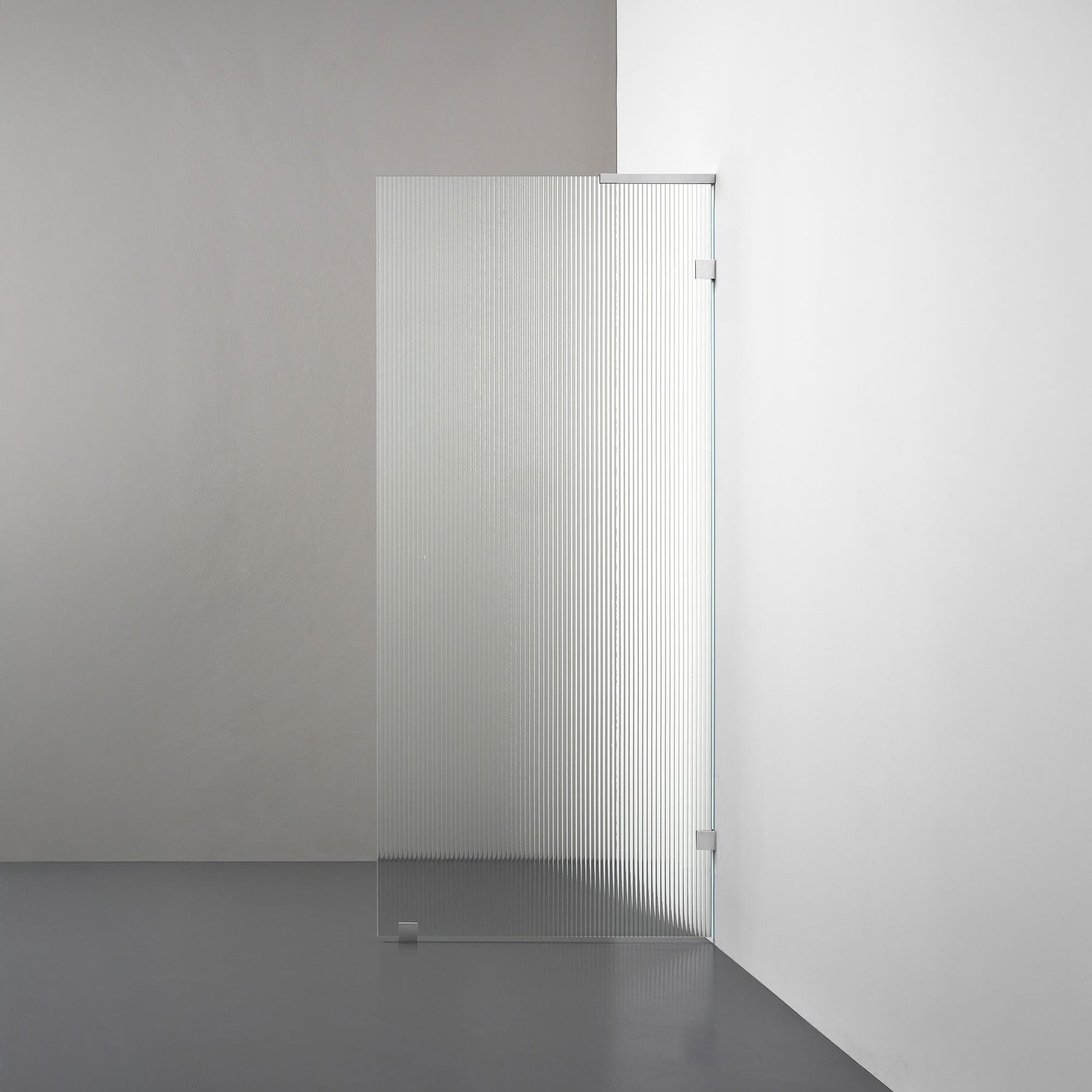 ROOH R4 Badkarsvägg, Räfflat glas, Chrome, Stödbeslag höger måttbeställd 