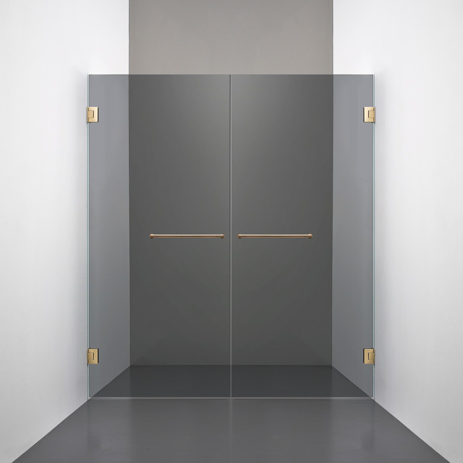 ROOH R4 Duschnisch Dörr+Dörr måttbeställd, Rökfärgat glas, Brass, handtag Towelbar 
