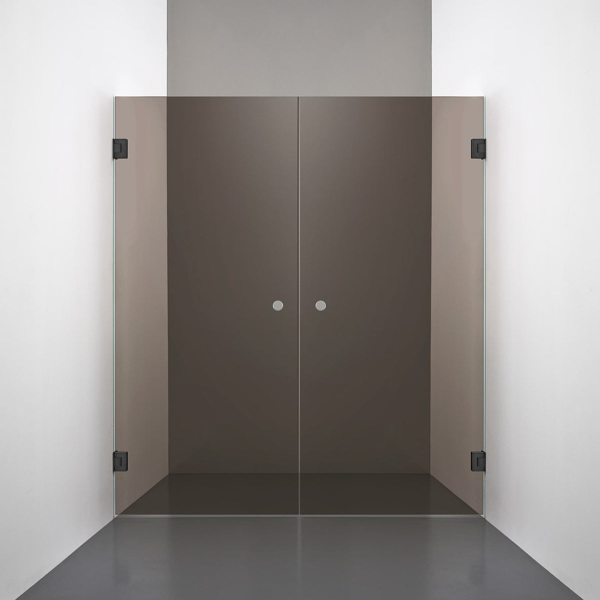 ROOH R4 Duschnisch Dörr+Dörr måttbeställd, Brunfärgat glas, Matte black, handtag Hole 
