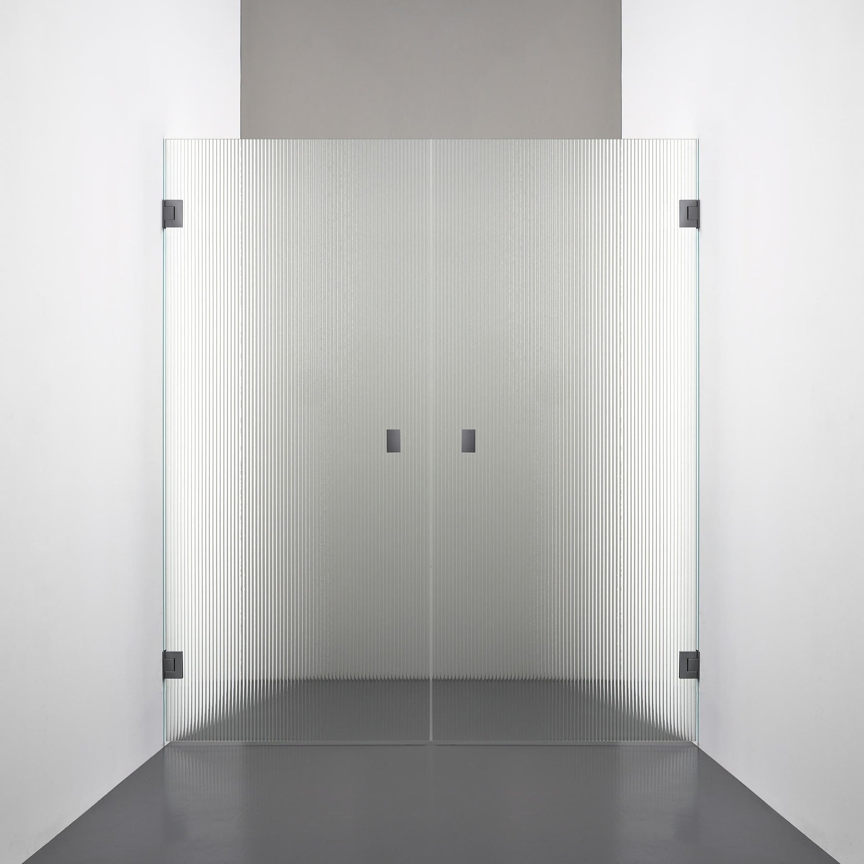 ROOH R4 Duschnisch Dörr+Dörr, Räfflat glas, Black chrome, handtag Knob 