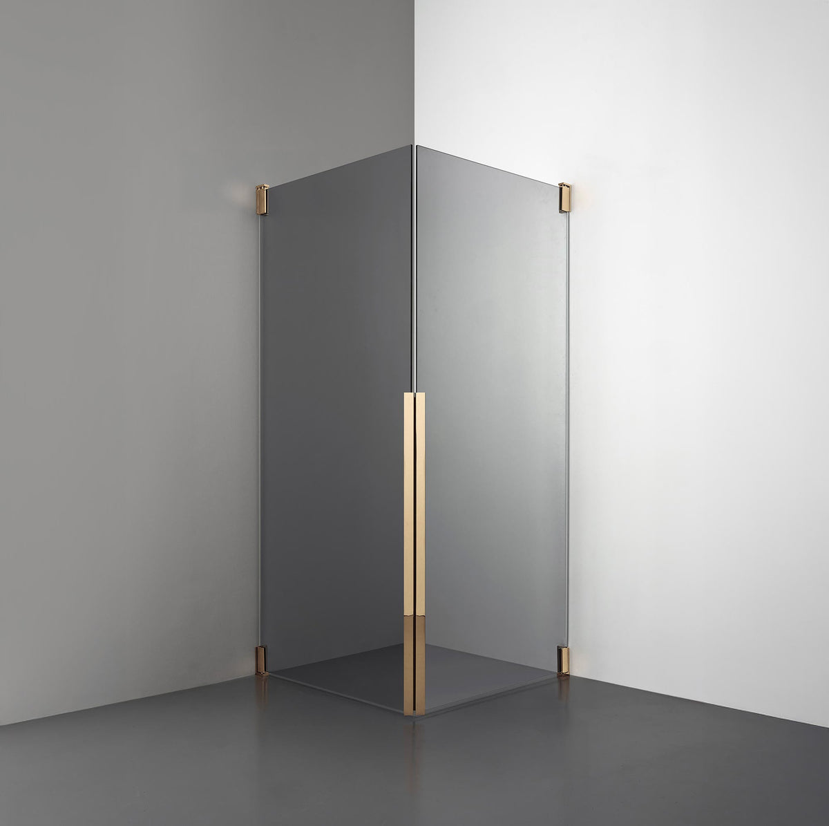 ROOH R2 Duschhörna Dörr+Dörr, Rökfärgat glas, Brass 