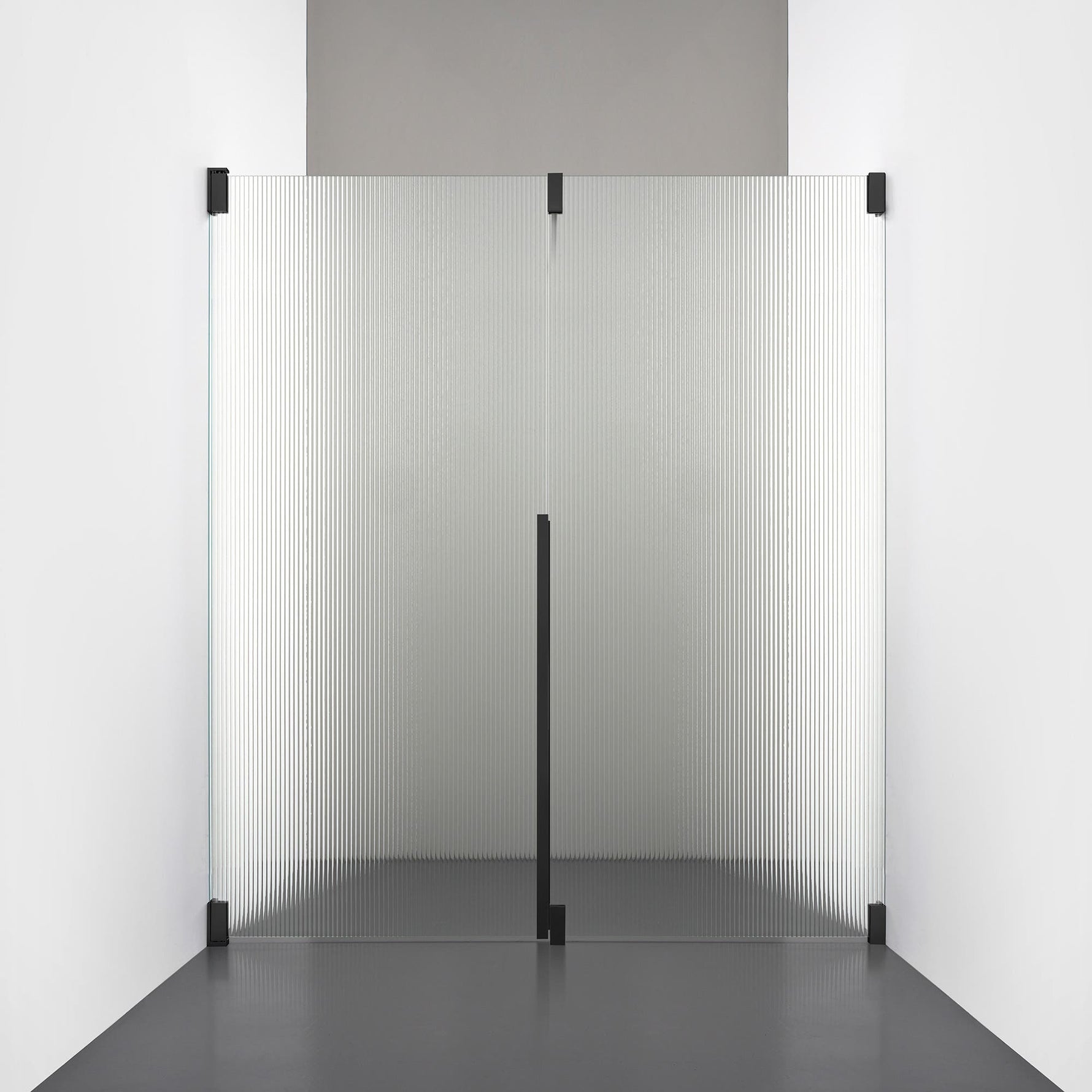 ROOH R2 Duschnisch Dörr+Vägg, Räfflat glas, Matte black, Dörr vänster + Fast glas höger måttbeställd 