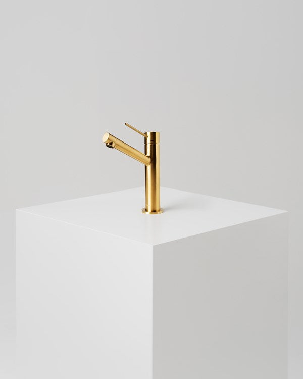 Tvättställsblandare INR Steel Vector Mid Brushed Brass