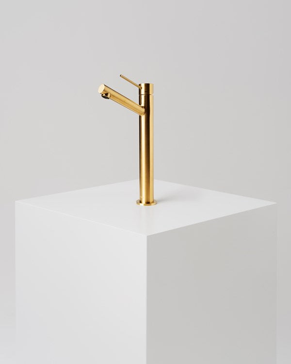 Tvättställsblandare INR Steel Vector High Brushed Brass