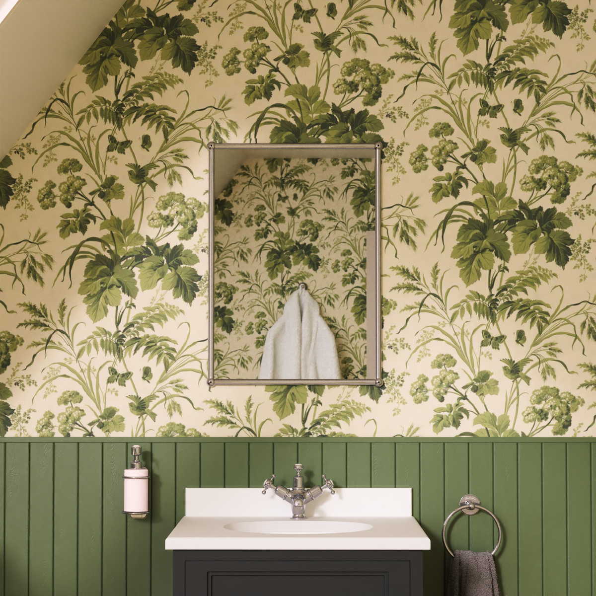 Rektangulär spegel Burlington med metallram 50 x 70 cm Krom i badrum