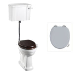 Toalettstol Burlington lågspolande normalhög med soft close-sits smal cistern 44 cm och spolvred i krom, sits grå
