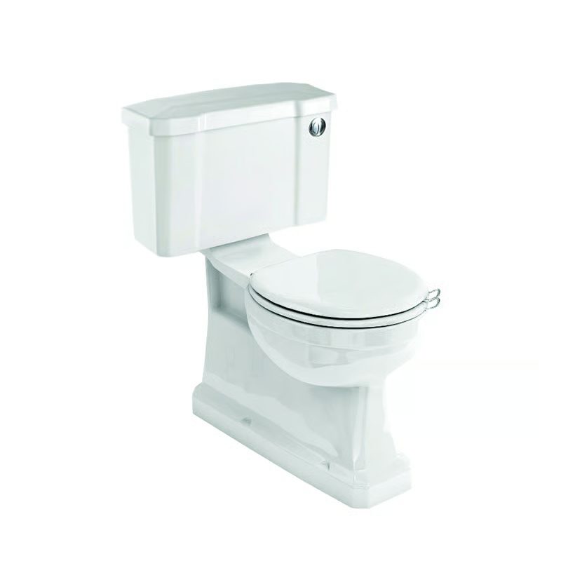 Toalettstol Burlington standard smal cistern 44 cm S-lås med soft close-sits och spolknapp i krom