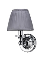 Vägglampa Burlington med plisserad lampskärm och rund bas Krom