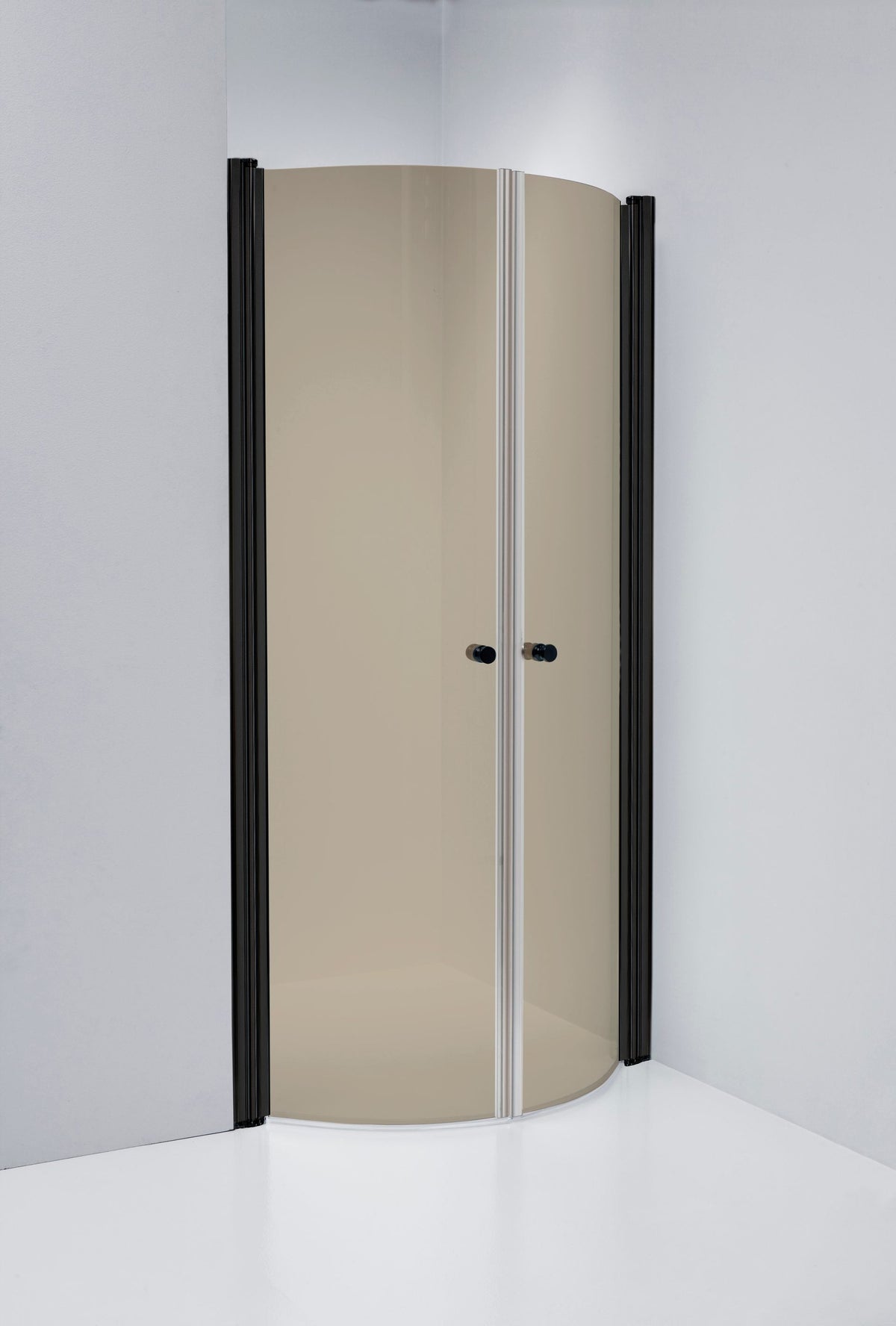 Duschdörrar Duschbyggarna Corny de Luxe Nisch, 1260-1320 mm, Svart matt, Bruntonat