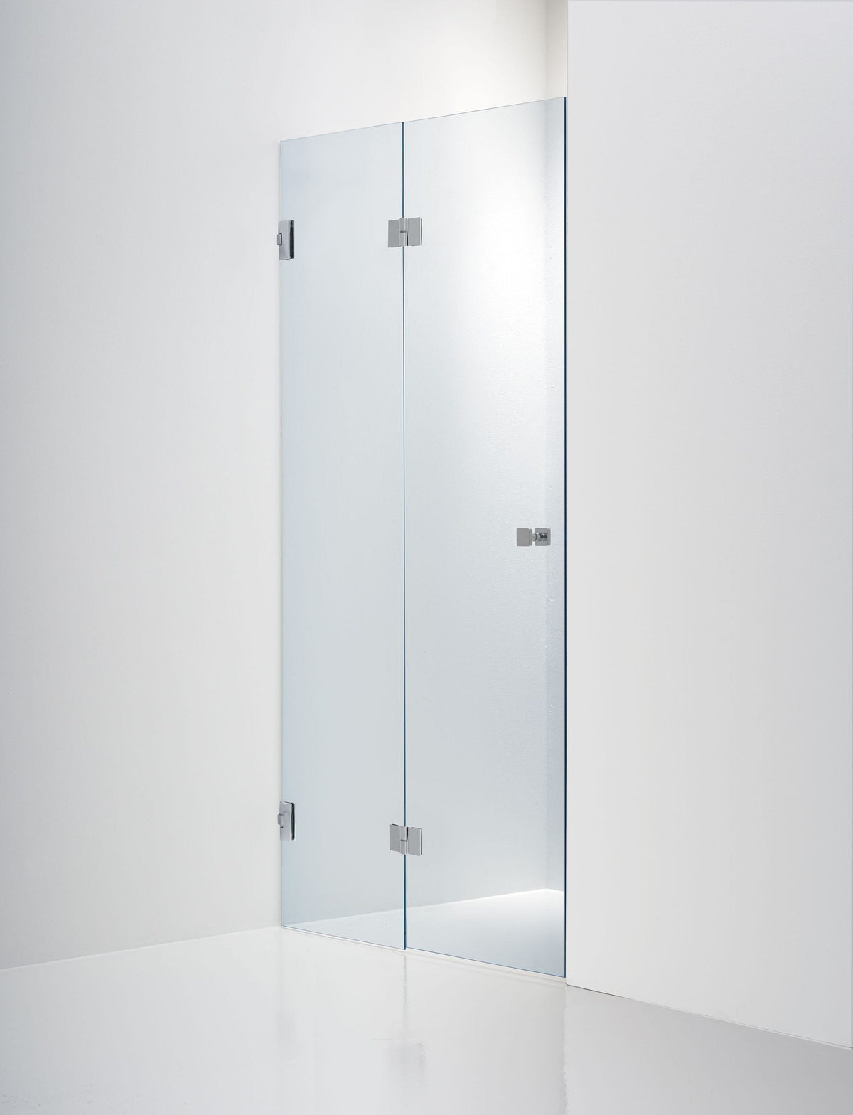 Duschdörr Duschbyggarna Design Plus Vikdörr måttbeställd, Vänsterhängd, Krom, Klarglas 6 mm