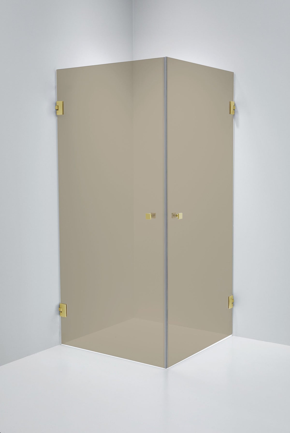 Duschhörna Duschbyggarna Twin Design, 800x800 mm, Obehandlad polerad mässing, Bruntonat 6 mm