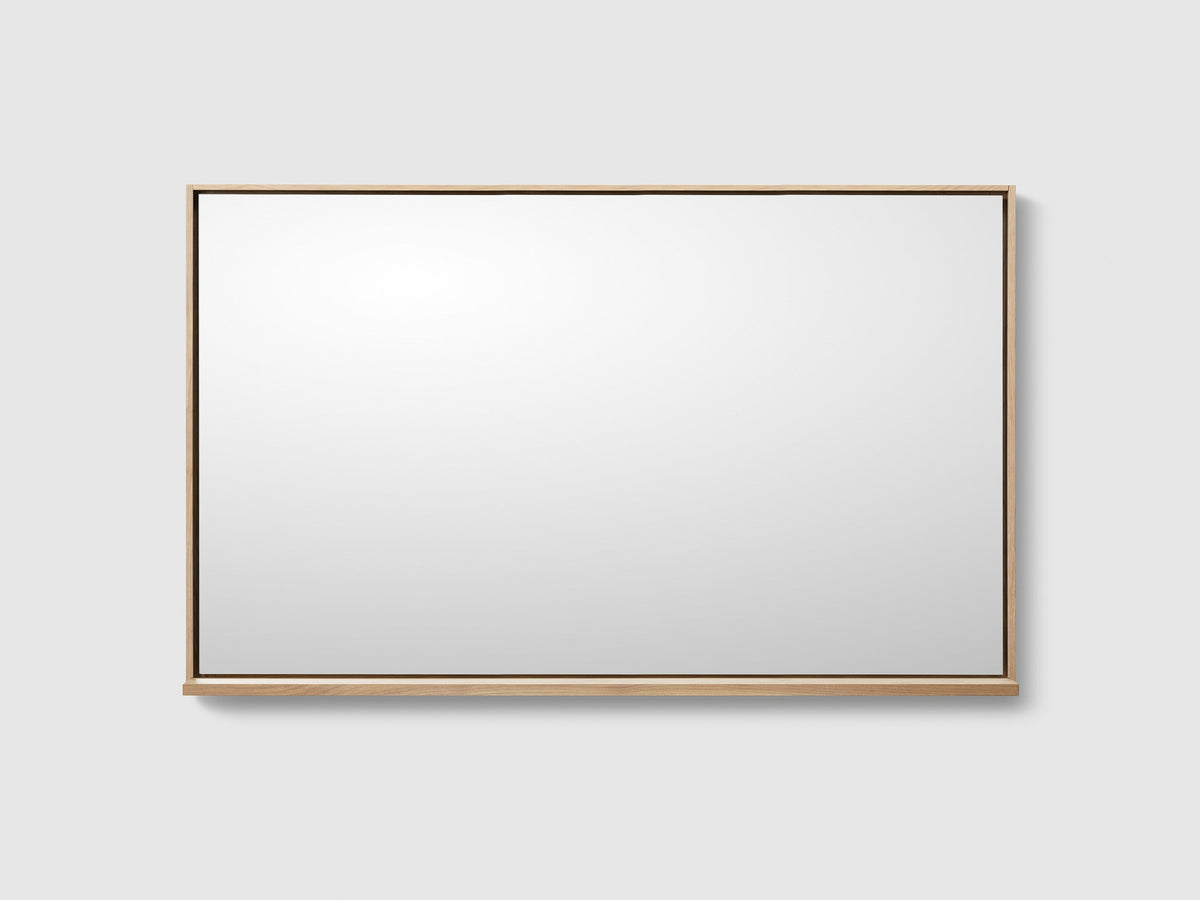 Haven M7 spegel 1400x850 mm med träram i Oak Wood med hylla