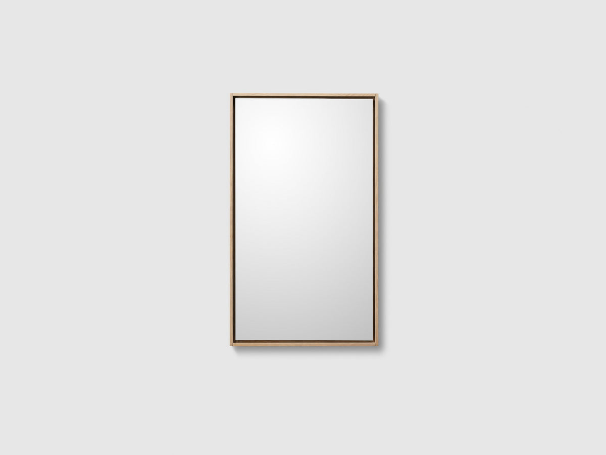 Haven M7 spegel 500x850 mm med träram i Oak Wood