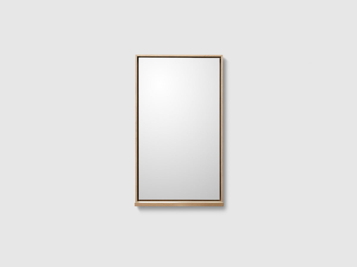 Haven M7 spegel 500x850 mm med träram i Oak Wood med hylla