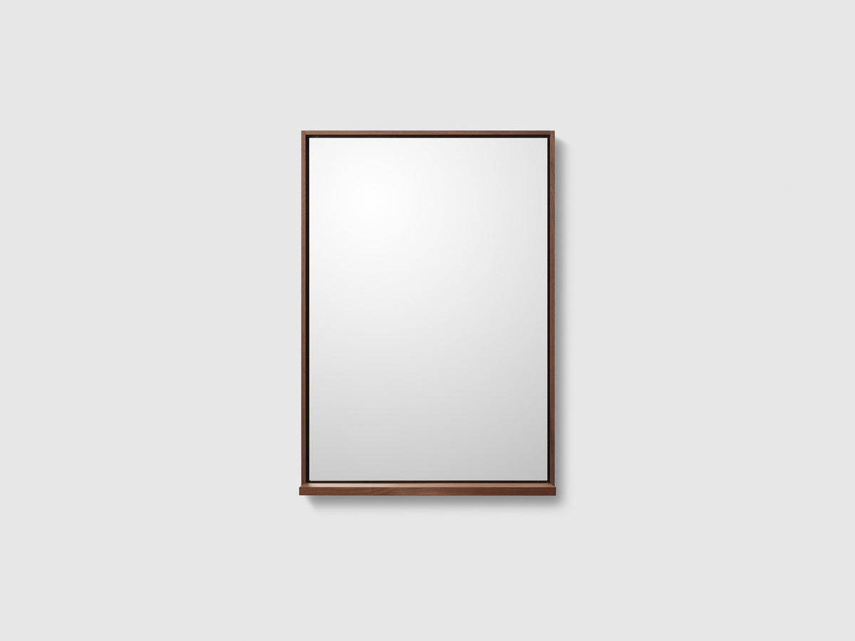 Haven M7 spegel 600x850 mm med träram i Walnut Wood med hylla