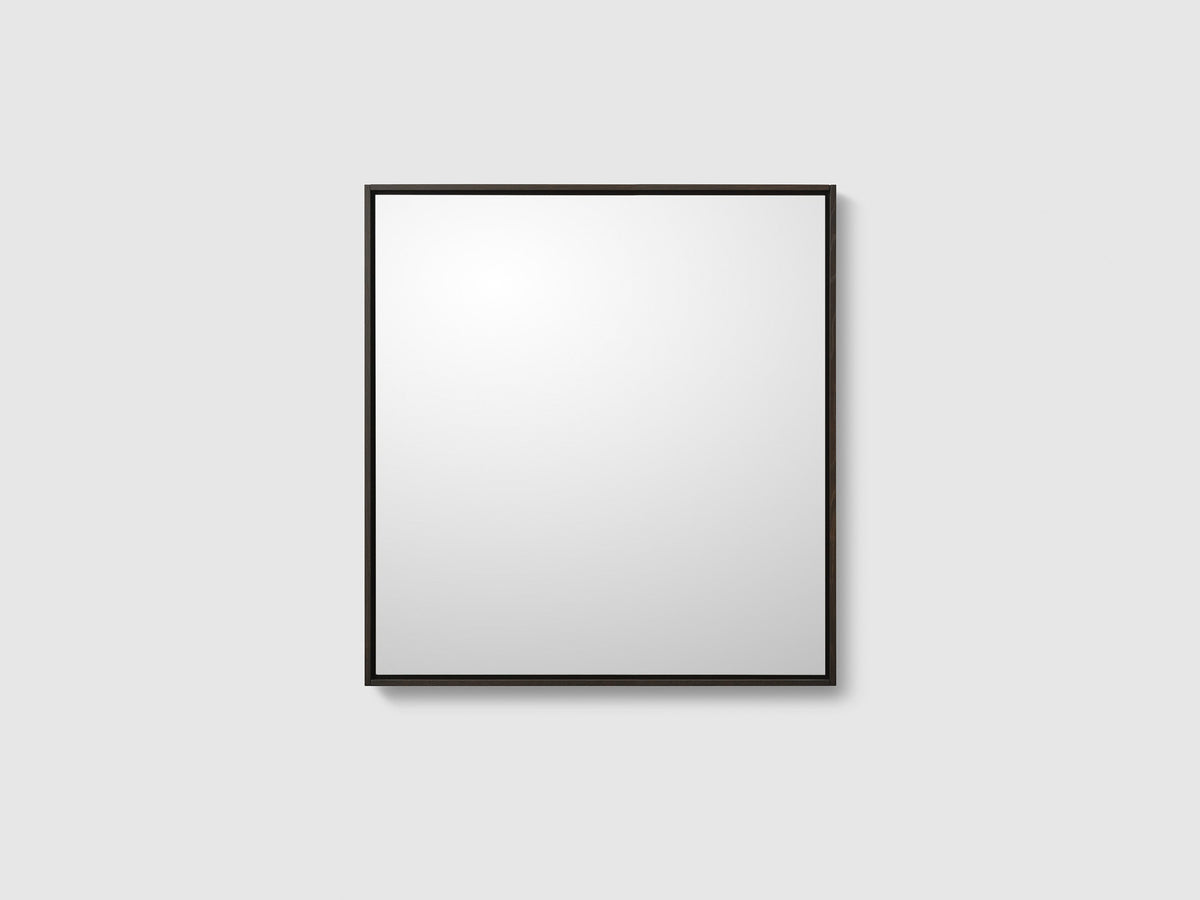 Haven M7 spegel 800x850 mm med träram i Smoked Oak Wood