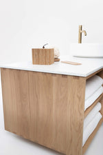 INR Air Wood 100 C Natural Oak, närbild snickeri och öppen förvaring