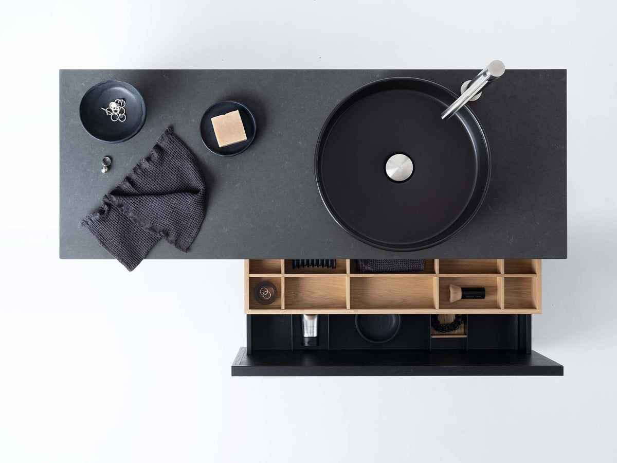 INR Air Wood 120 A Black Oak, ovanifrån med Plus Organizer