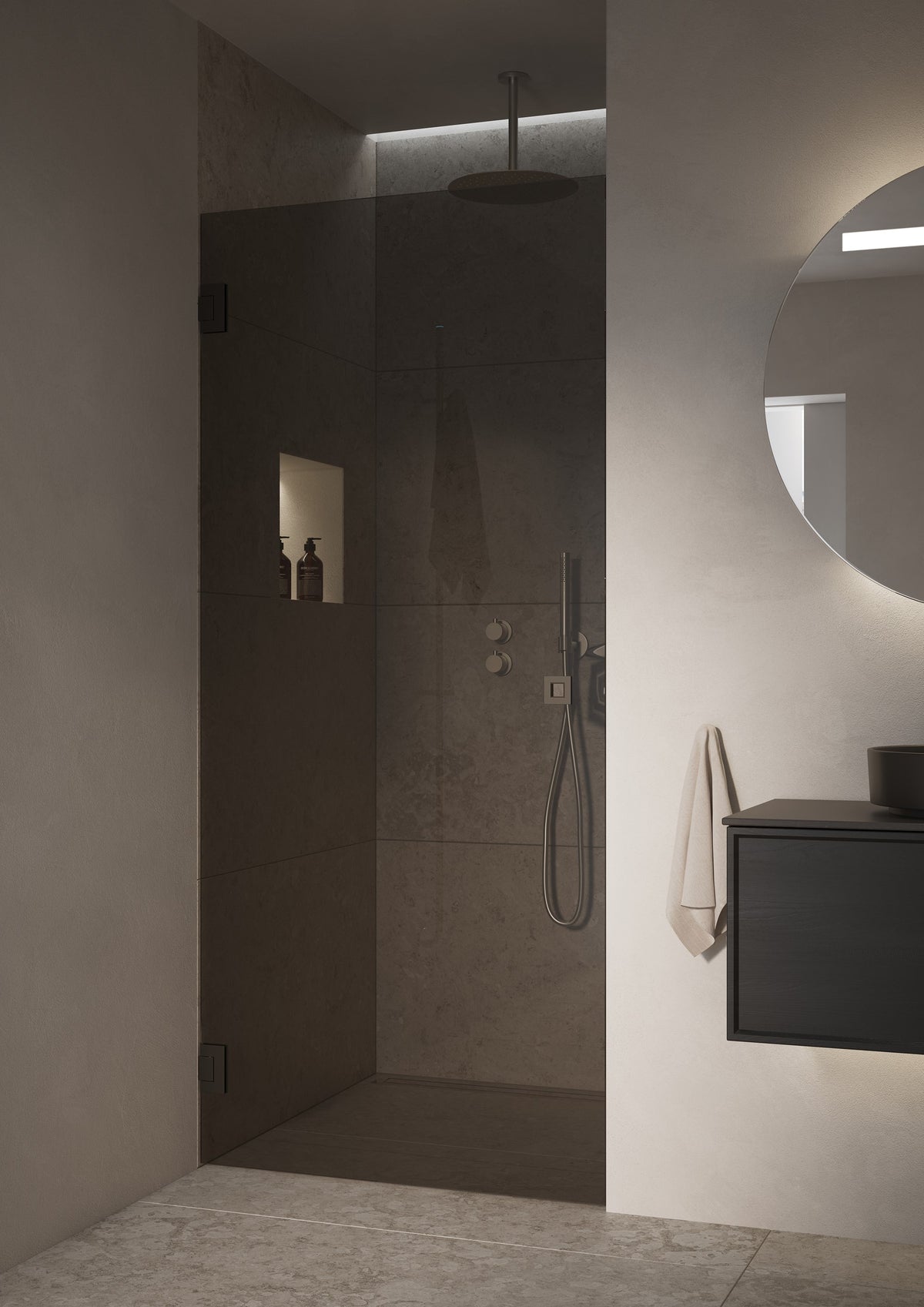 INR Arc 2 Original med rökfärgat glas i badrumsmiljö