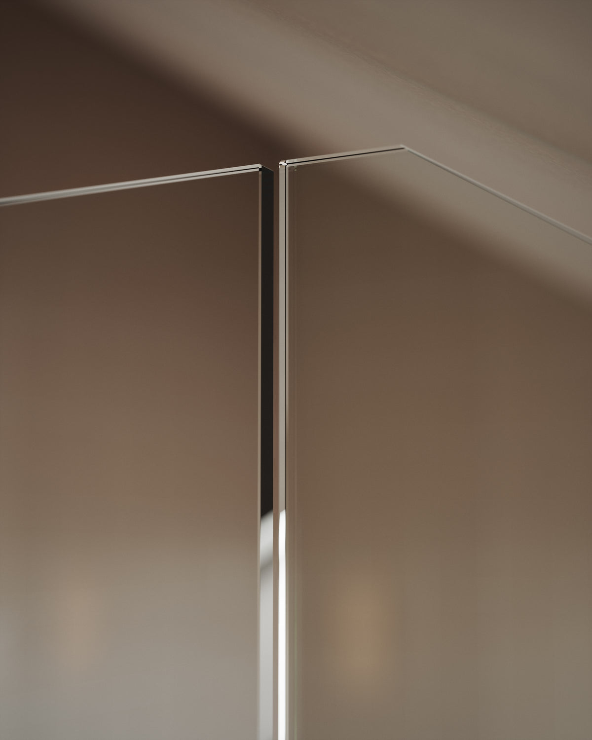 INR Arc, glasets hörn, detalj