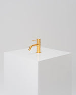 Tvättställsblandare INR Steel Voyage Low Brushed Brass