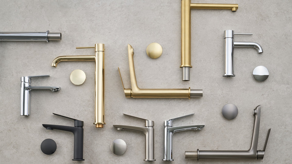 Macro Design tvättställsblandare i krom, guld, mattsvart och borstade kulörer